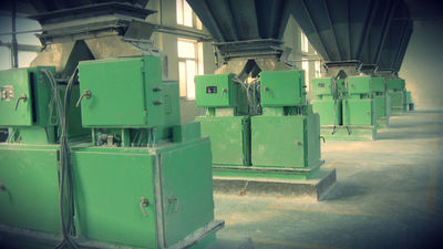 重力给料电子定量秤